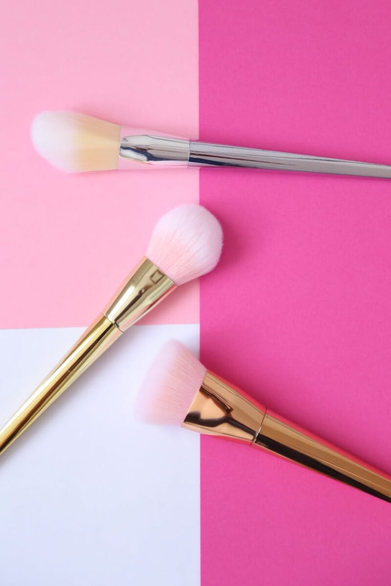 pink makeup brushes