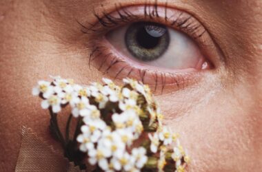 close up shot of an eye