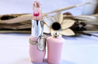 pink makeup accessories